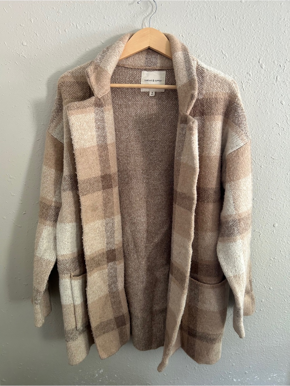Thread & Supply Neutral Plaid Knit Cardigan Sweat Jacket Shacket Beige Taupe